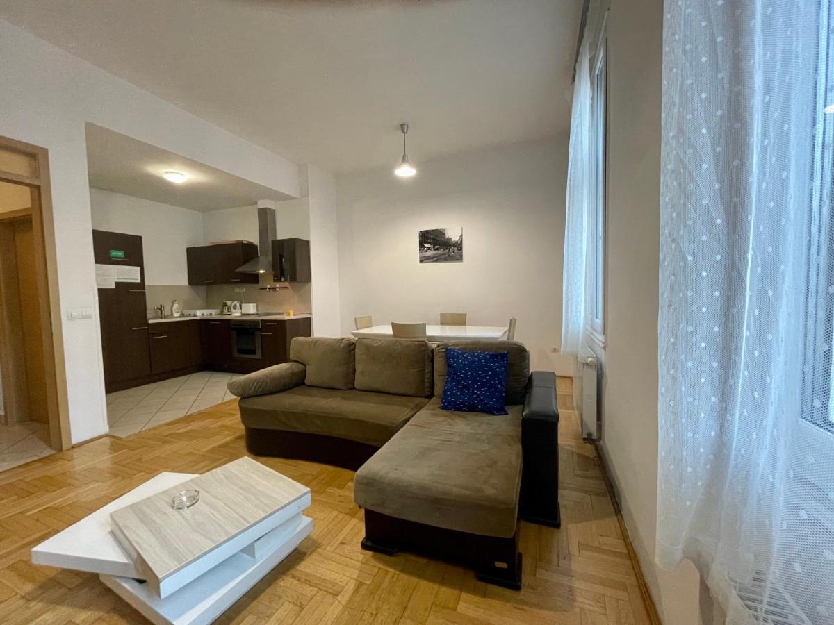 Novo Central Apartments บูดาเปสต์ ภายนอก รูปภาพ